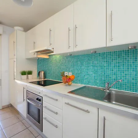 Le Grand Large By Interhome Lägenhet Juan-les-Pins